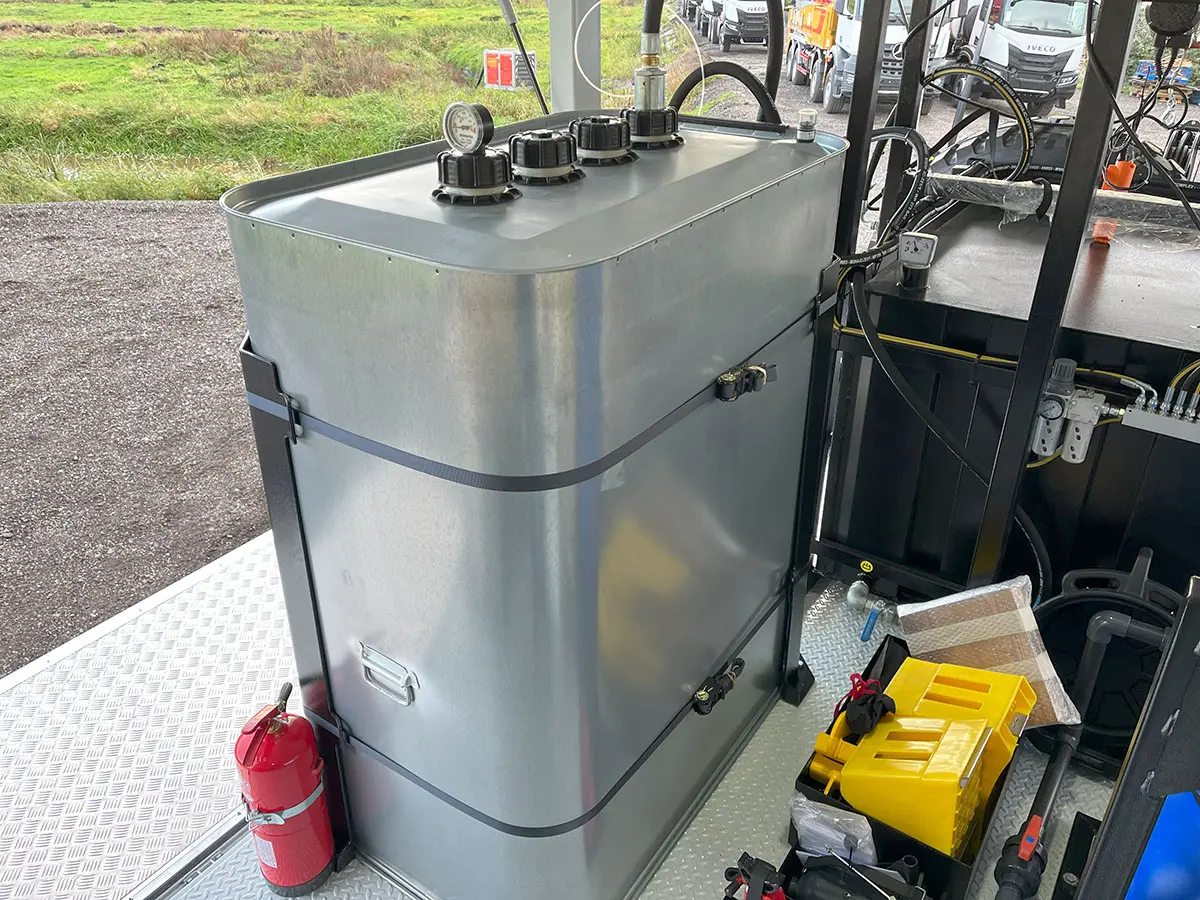 Iveco Eurocargo ML150E25WS 4x4 Camion atelier mobile 22