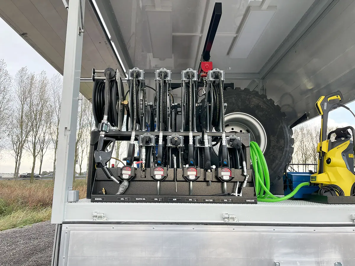 Iveco Eurocargo ML150E25WS 4x4 Camion atelier mobile 24