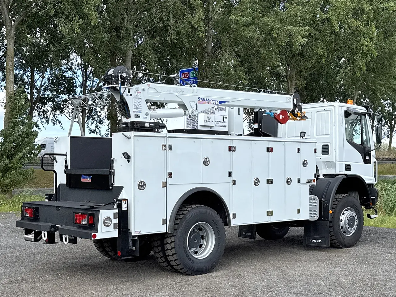 Iveco Eurocargo ML150E25WS Service Truck 4x4 2