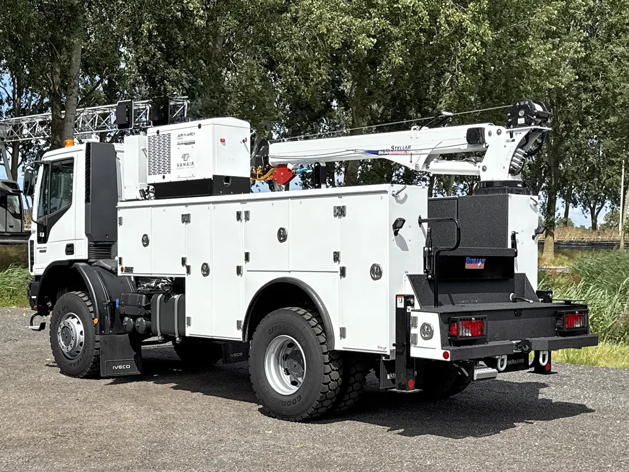 Iveco Eurocargo ML150E25WS Service Truck 4x4 6