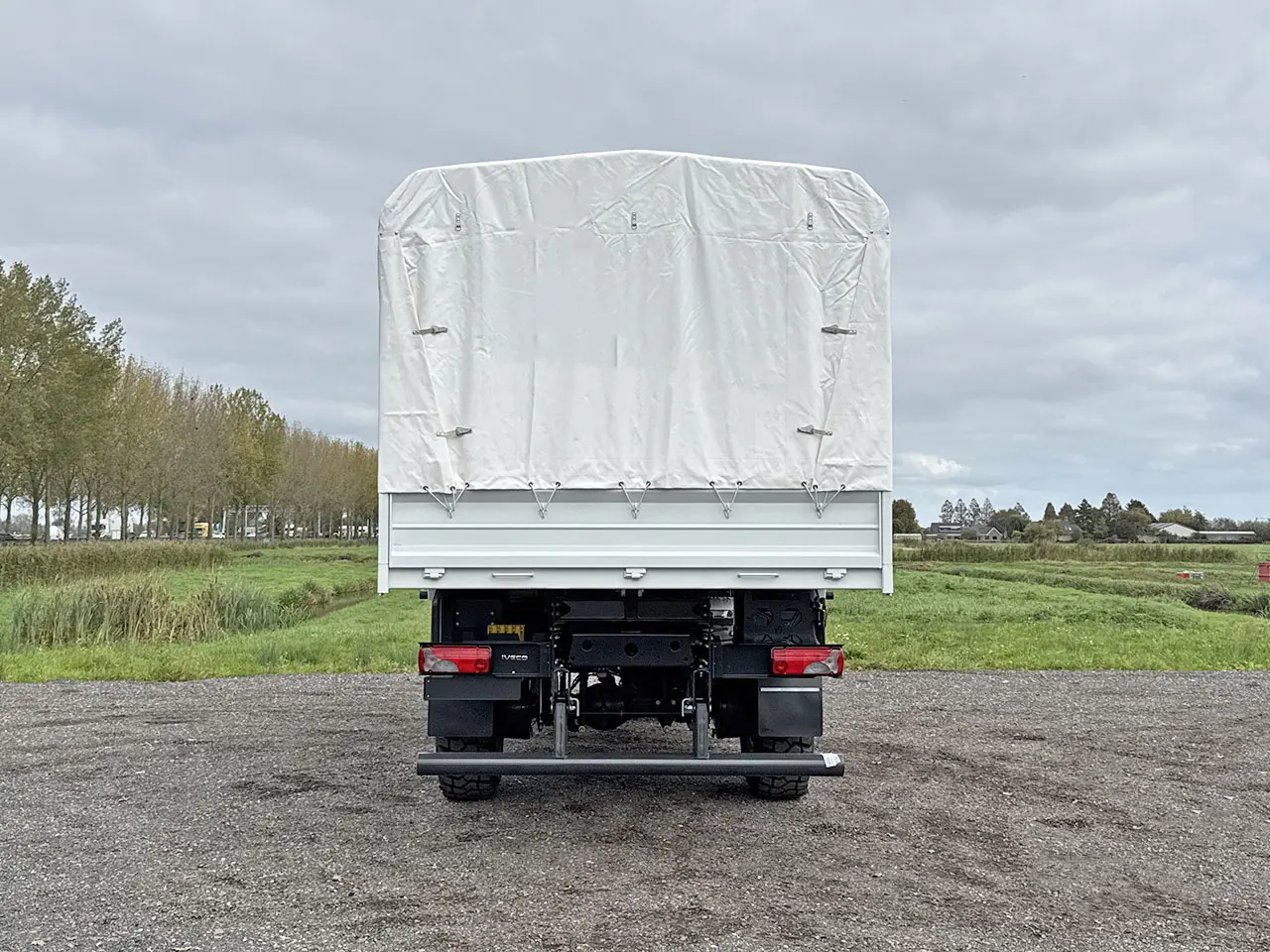 Iveco Eurocargo ML150E25WS Caisse bâchée 4x4 12