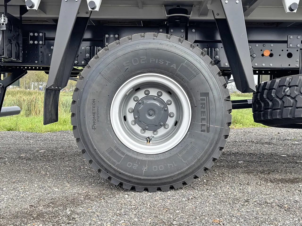 Iveco Eurocargo ML150E25WS Caisse bâchée 4x4 15