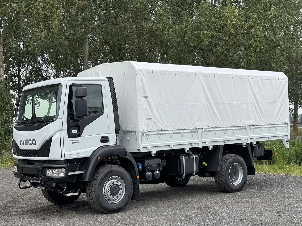 Iveco Eurocargo ML150E25WS Tarpaulin/Canvas Body Truck 4x4