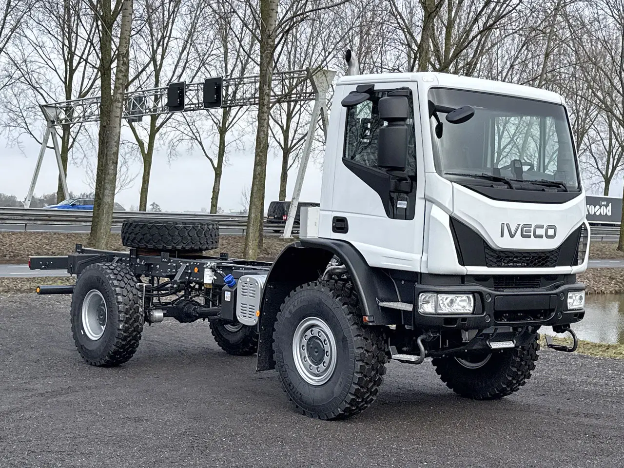 Iveco Eurocargo ML150E28WS 4x4 Chassis Cabin 8