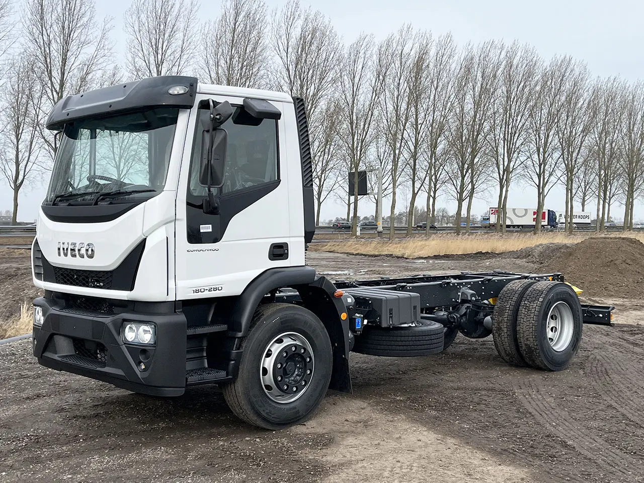 Iveco Eurocargo ML180E28-4185 4x2 Chassis Cabin