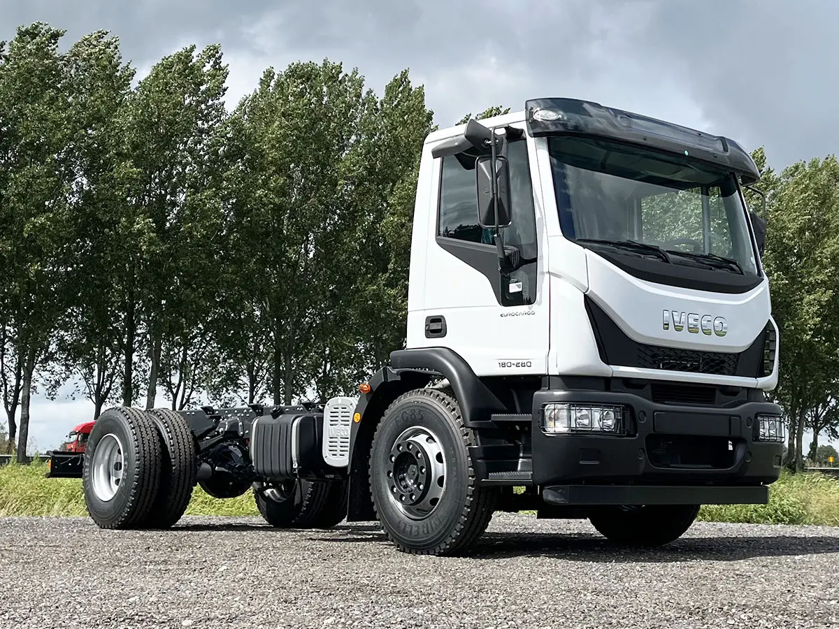 Iveco Eurocargo ML180E28-4185 4x2 Chassis Cabin 4