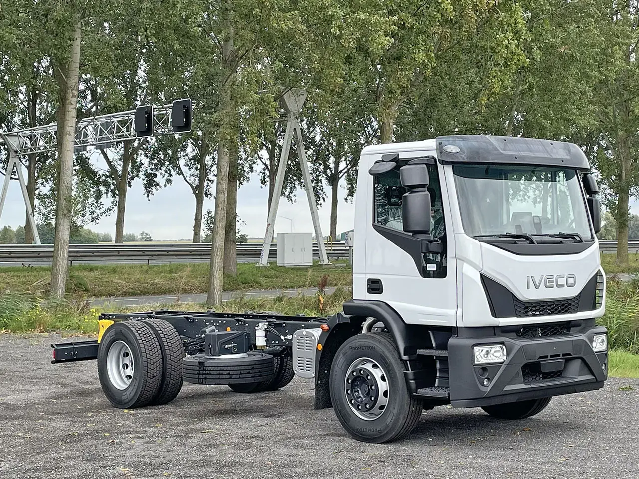 Iveco Eurocargo ML180E28-4185 Chassis Cabin 4x2 8