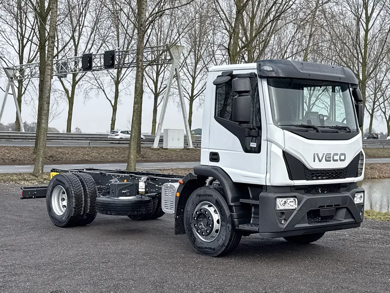 Iveco Eurocargo ML180E28-4185 Chassis Cabin 4x2 8