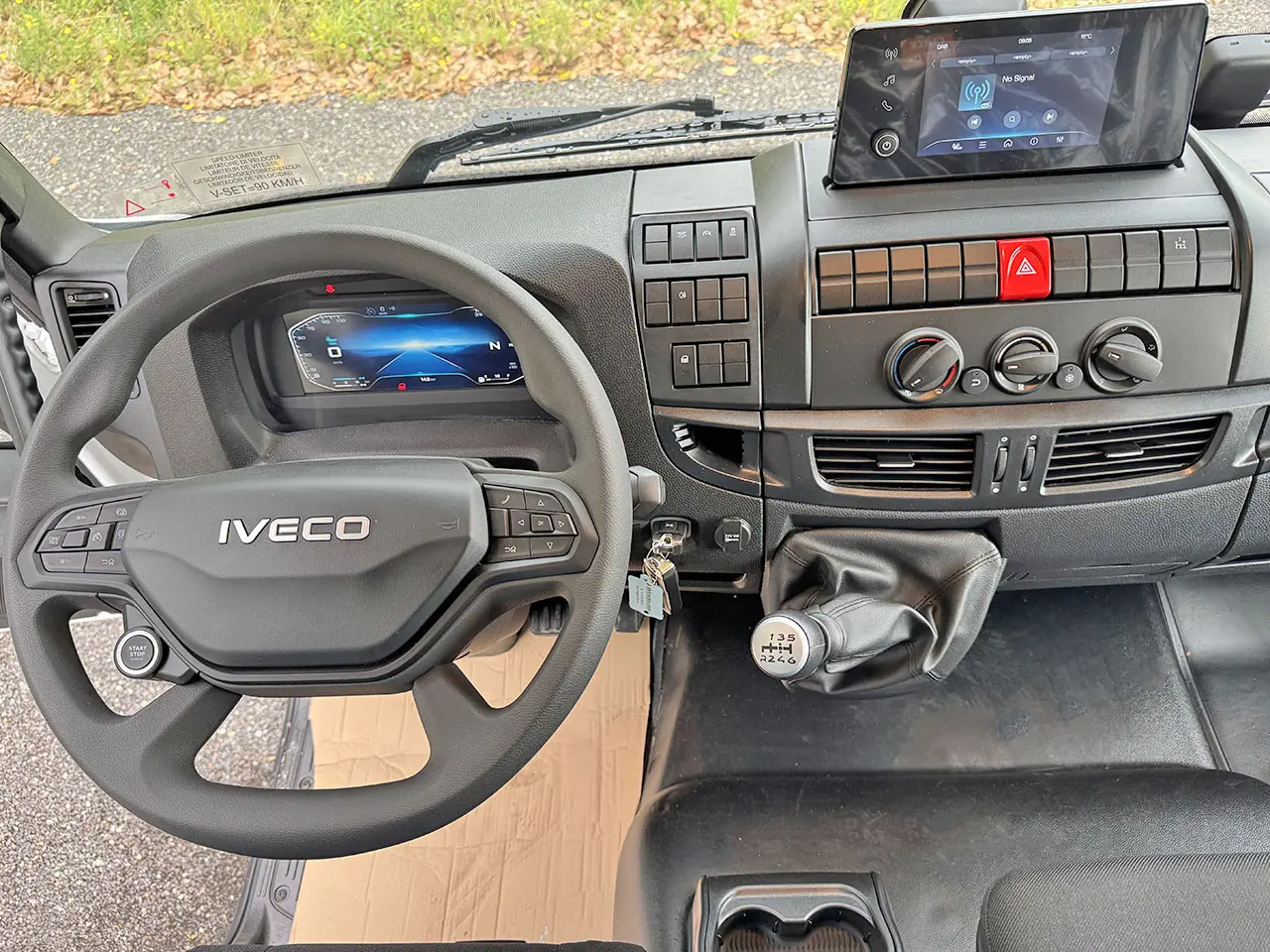 Iveco Eurocargo ML180E28-4185 Chassis Cabin 4x2 10