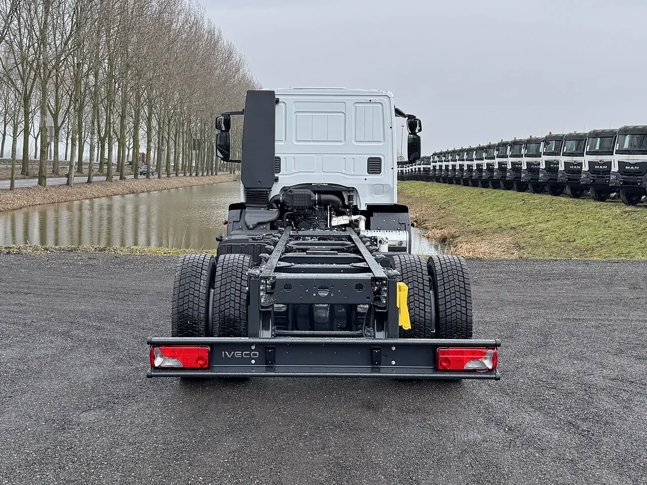 Iveco Eurocargo ML180E28-4185 Chassis Cabin 4x2 13