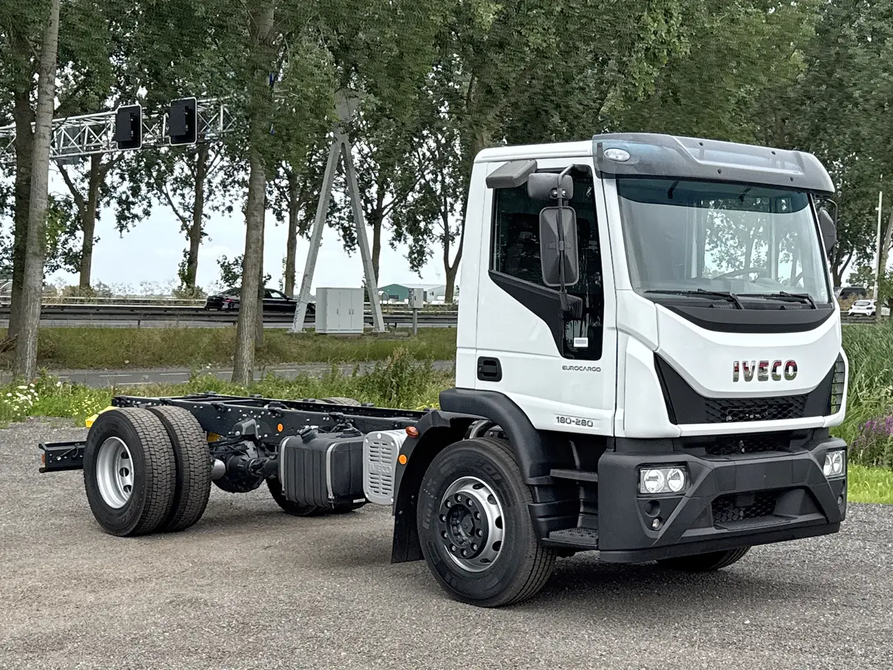 Iveco Eurocargo ML180E28-4185 Châssis Cabine 4x2 8