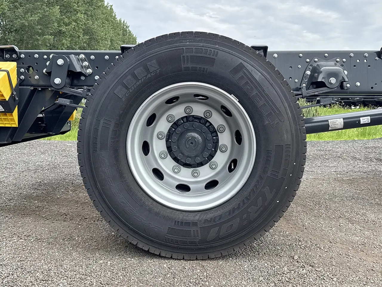 Iveco Eurocargo ML180E28-4185 Châssis Cabine 4x2 13