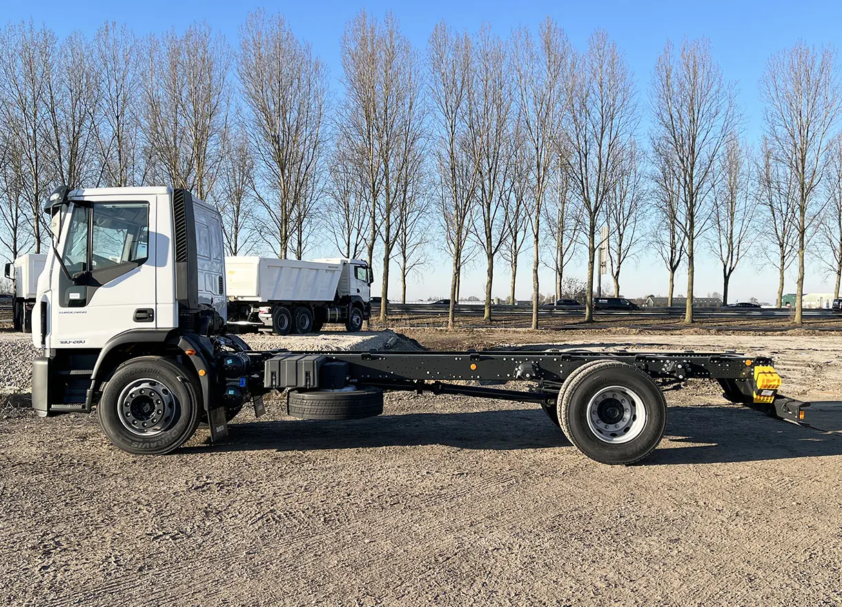 Iveco Eurocargo ML180E28-4815 Chassis Cabin 4x2 2