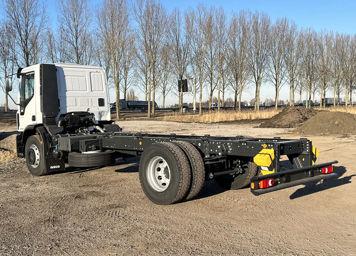 Iveco Eurocargo ML180E28-4815 Chassis Cabin 4x2 3