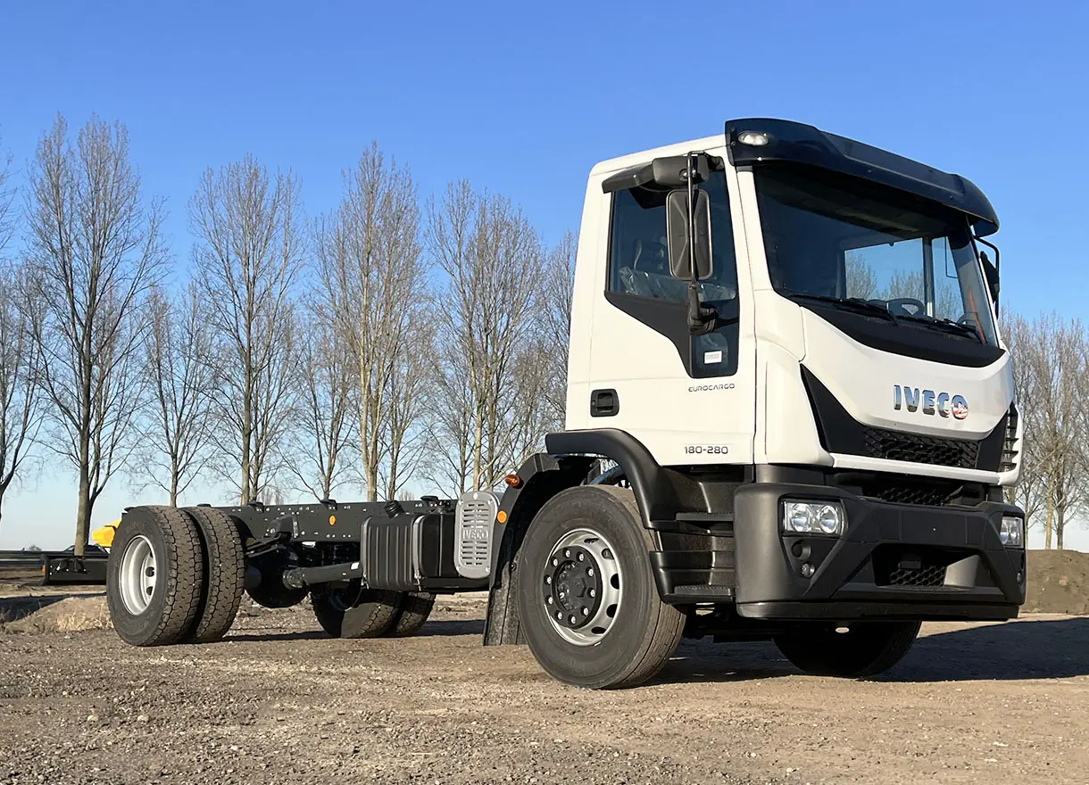 Iveco Eurocargo ML180E28-4815 4x2 Chassis Cabin 4