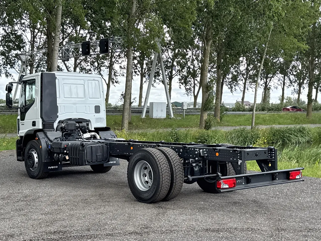 Iveco Eurocargo ML180E28-4815 Chassis Cabin 4x2 6