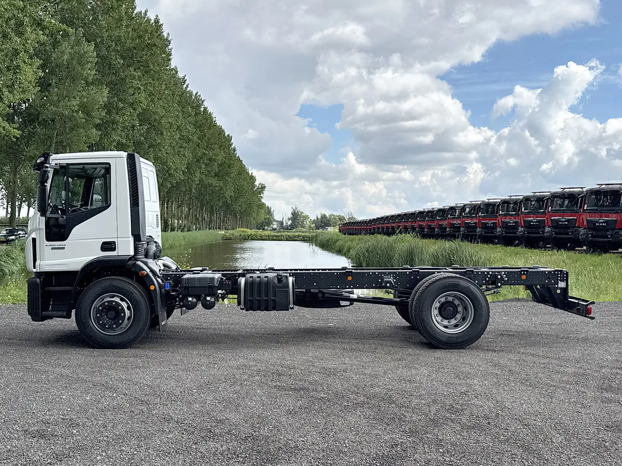 Iveco Eurocargo ML180E28-4815 Chassis Cabin 4x2 7