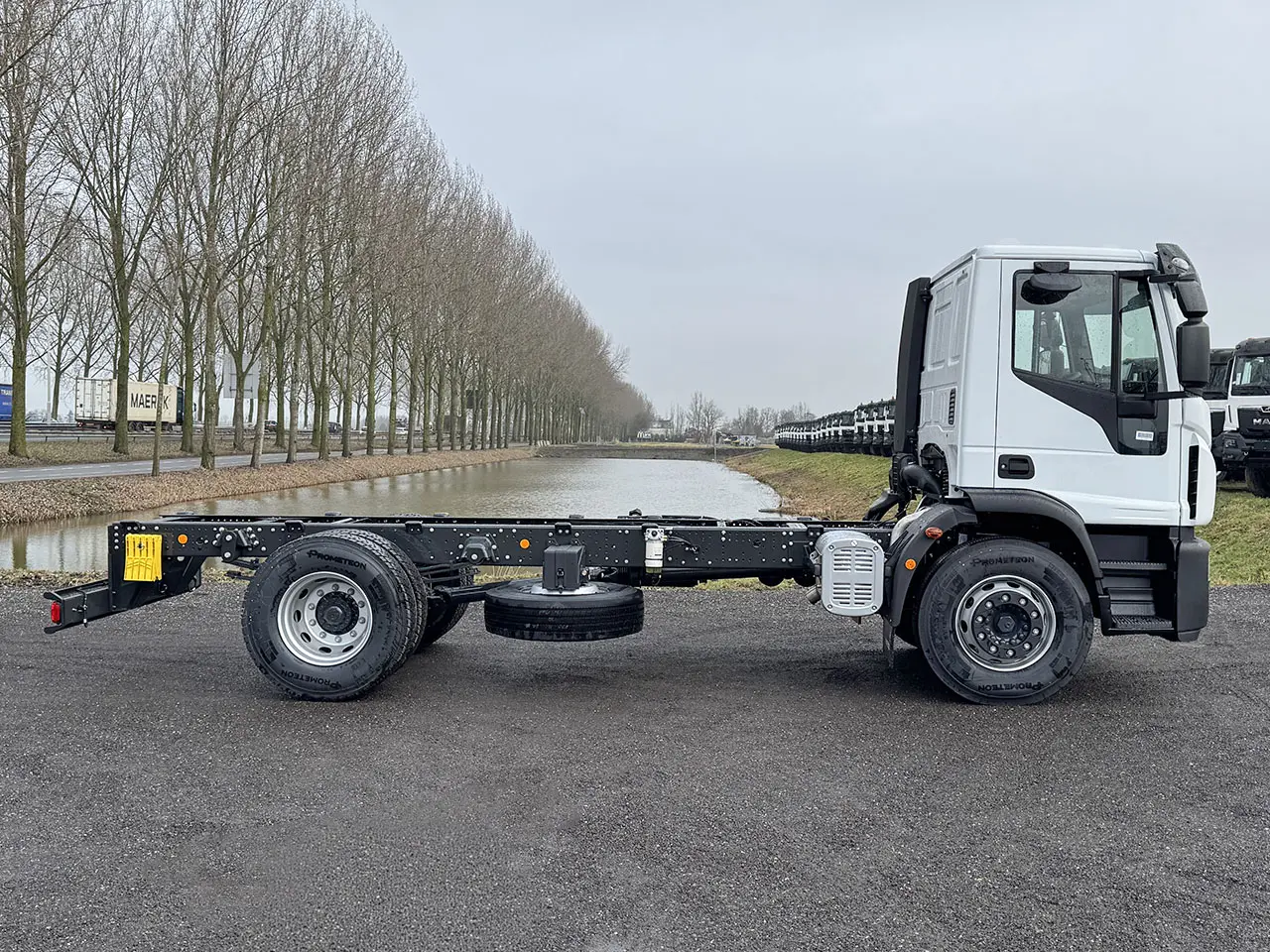 Iveco Eurocargo ML180E28 4x2 Chassis Cabin 5