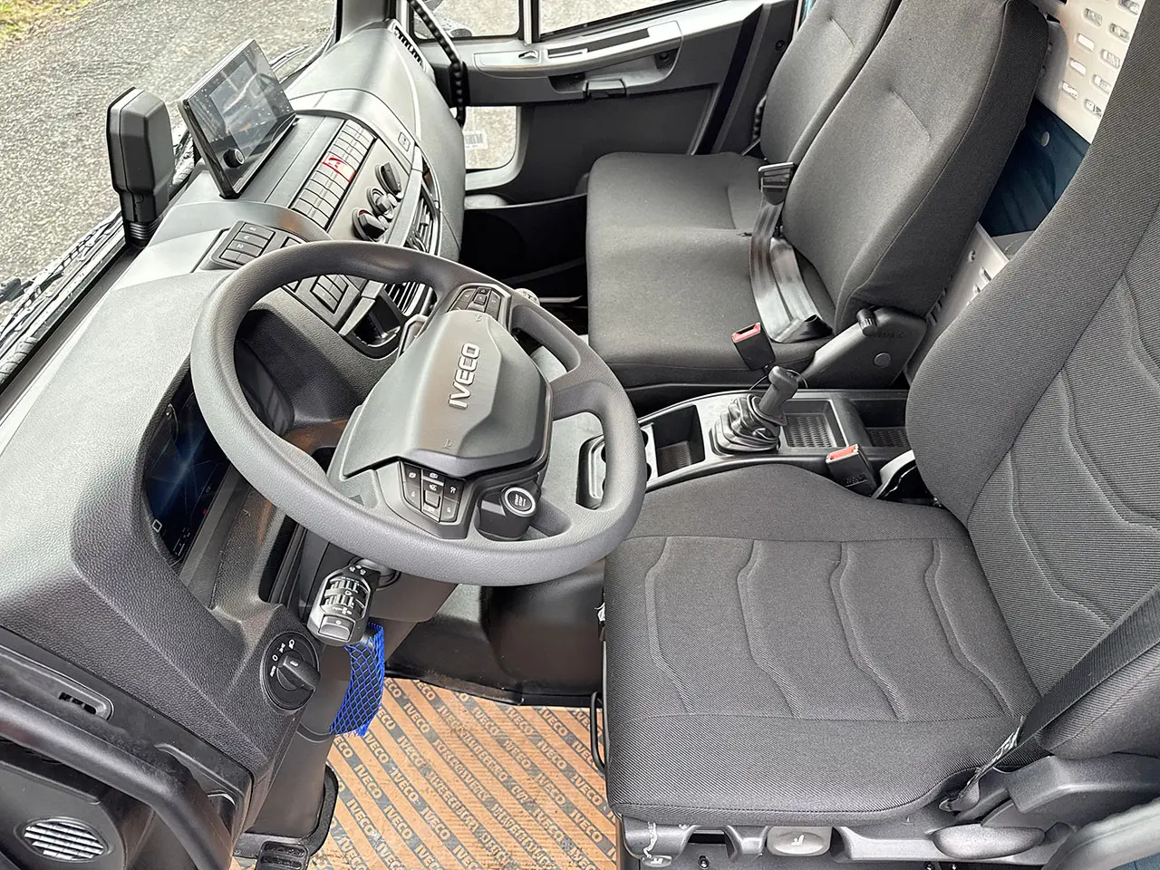 Iveco Eurocargo ML180E28 4x2 Chassis Cabin 9