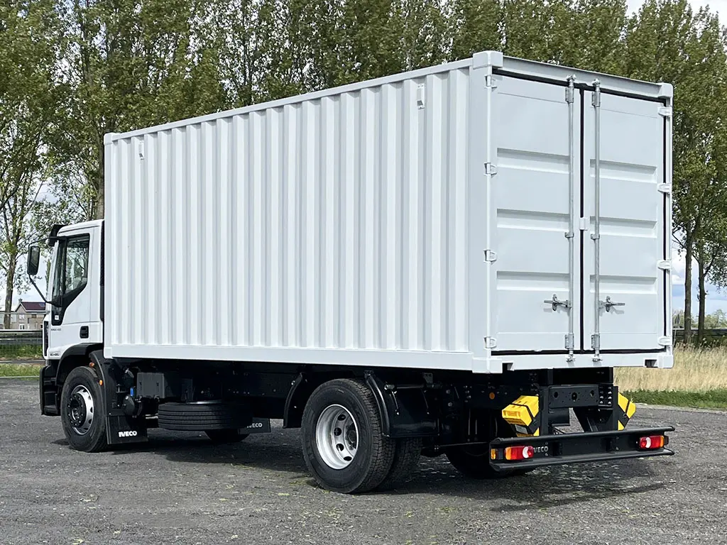 Iveco Eurocargo ML180E28 Closed Box Truck 4x2 3