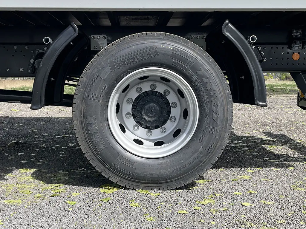 Iveco Eurocargo ML180E28 Closed Box Truck 4x2 12