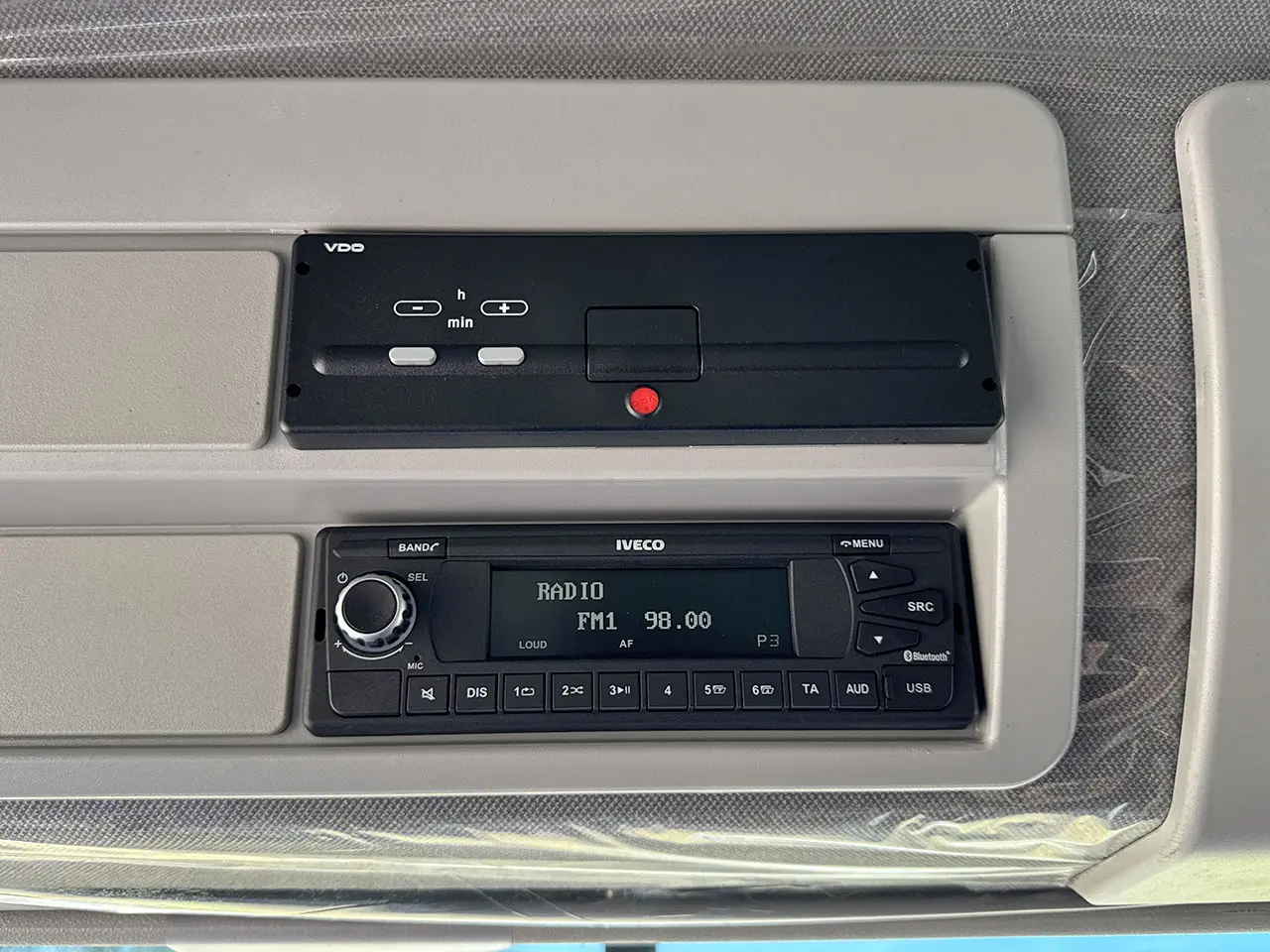 Iveco Eurocargo ML180E28 4x2 Fuel Tank Truck 10