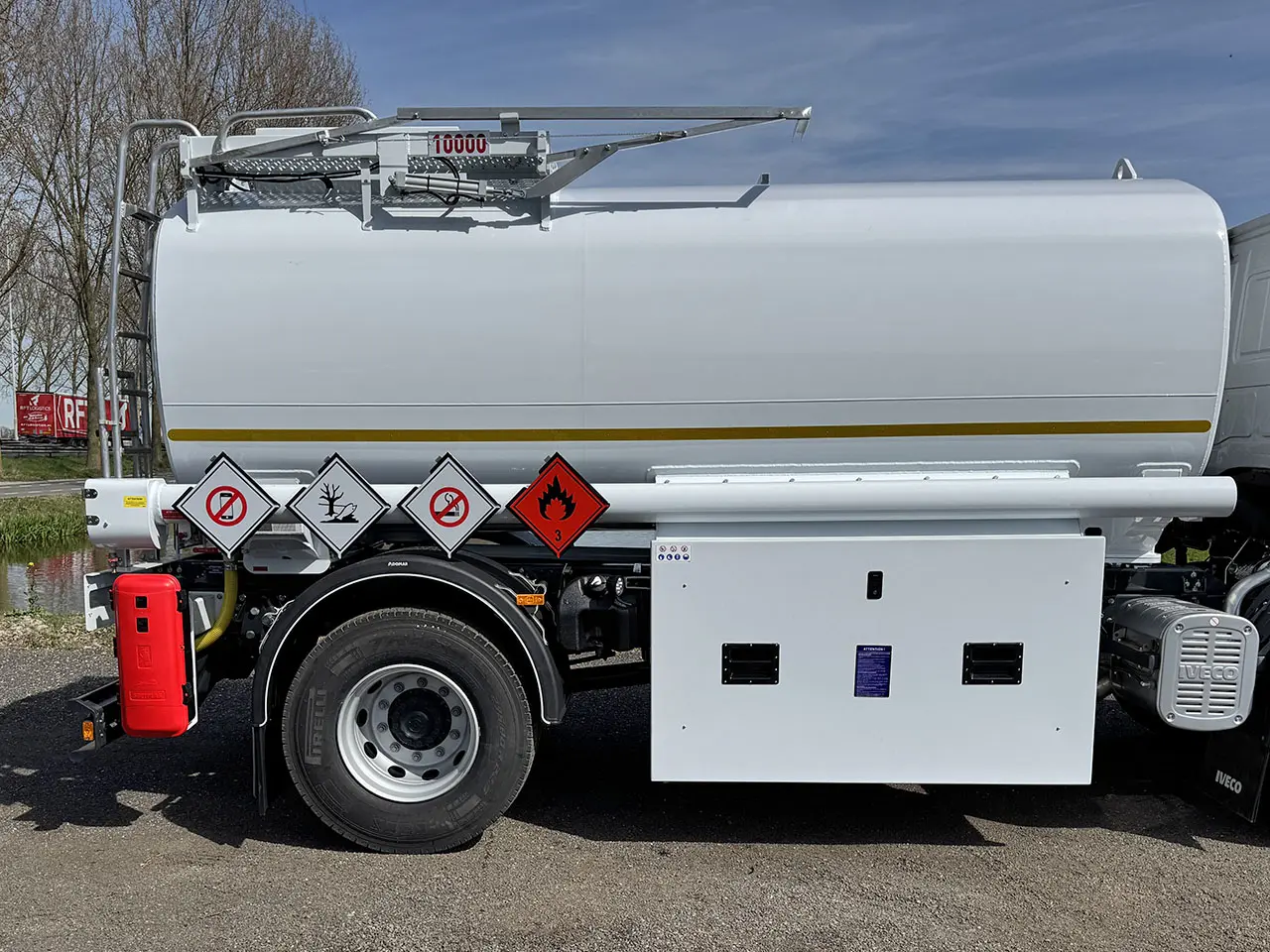 Iveco Eurocargo ML180E28 Fuel Tank Truck 4x2 12