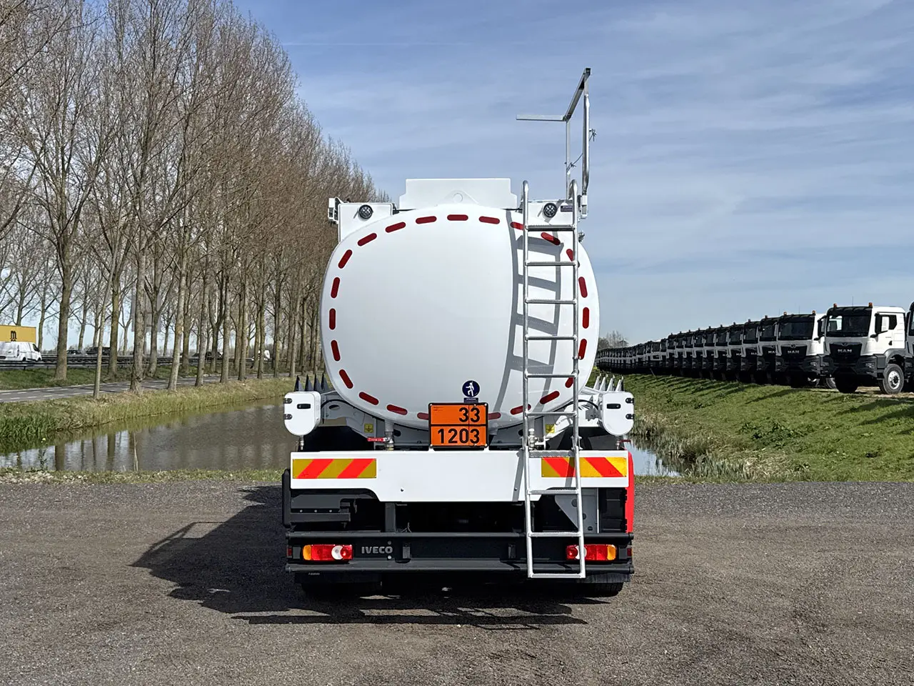 Iveco Eurocargo ML180E28 Fuel Tank Truck 4x2 14