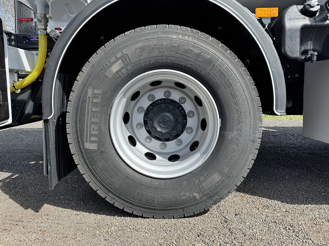 Iveco Eurocargo ML180E28 4x2 Fuel Tank Truck 16