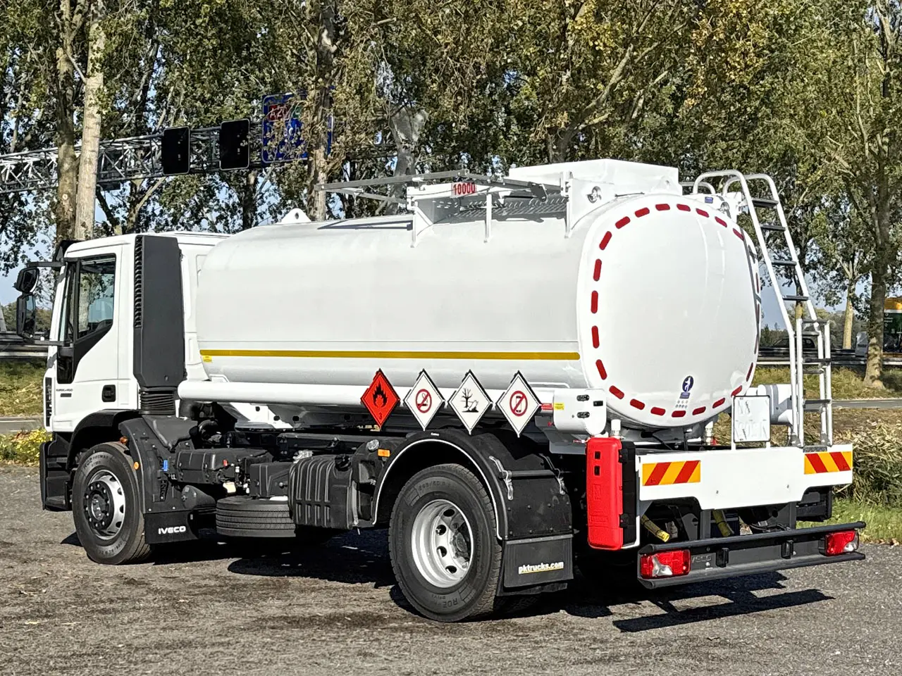 Iveco Eurocargo ML180E28 Fuel Tank Truck 4x2 6