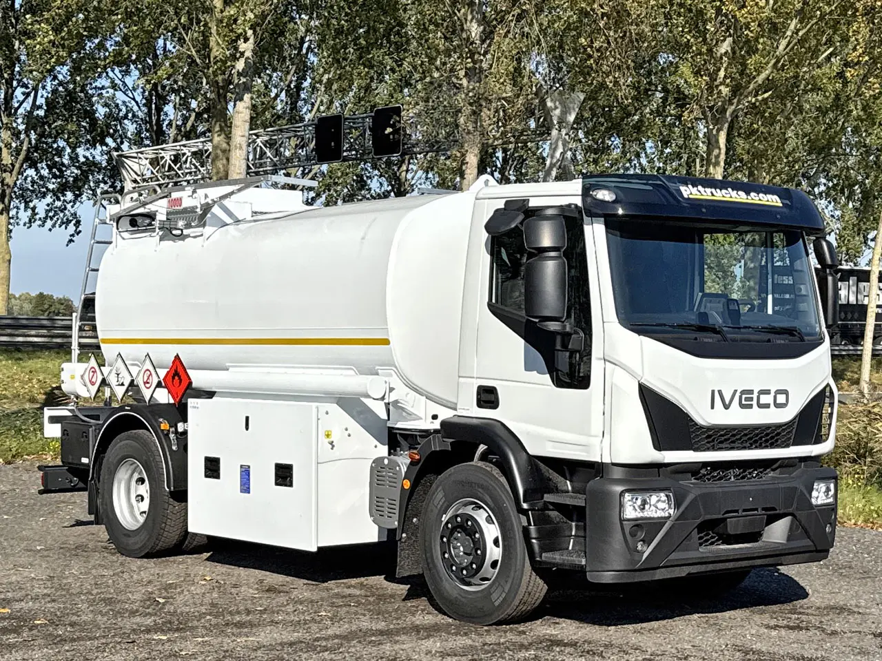 Iveco Eurocargo ML180E28 Fuel Tank Truck 4x2 8