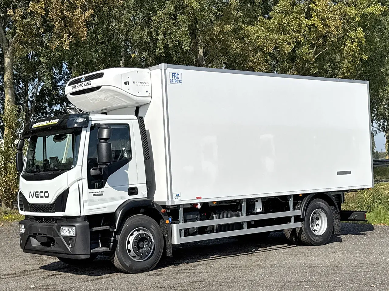 Iveco Eurocargo ML180E28 Refrigerated Box Truck 4x2