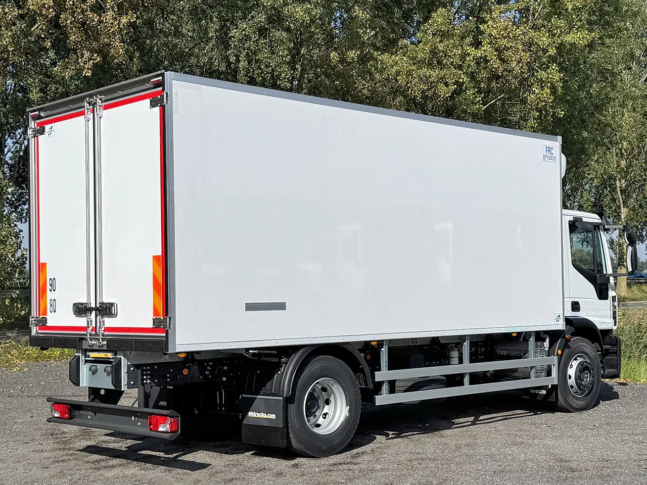 Iveco Eurocargo ML180E28 Refrigerated Box Truck 4x2