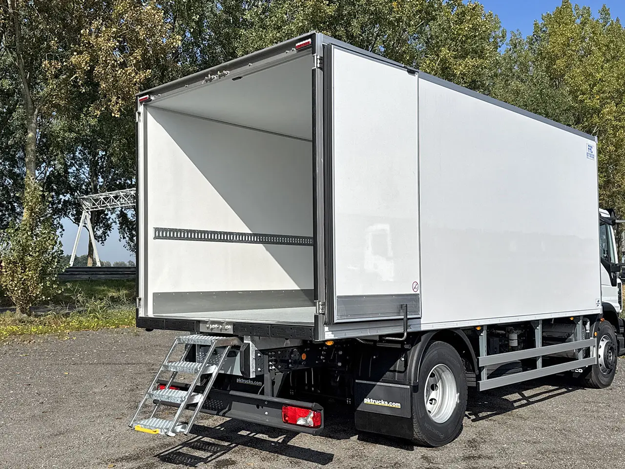 Iveco Eurocargo ML180E28 Véhicule frigorifique 4x2 13