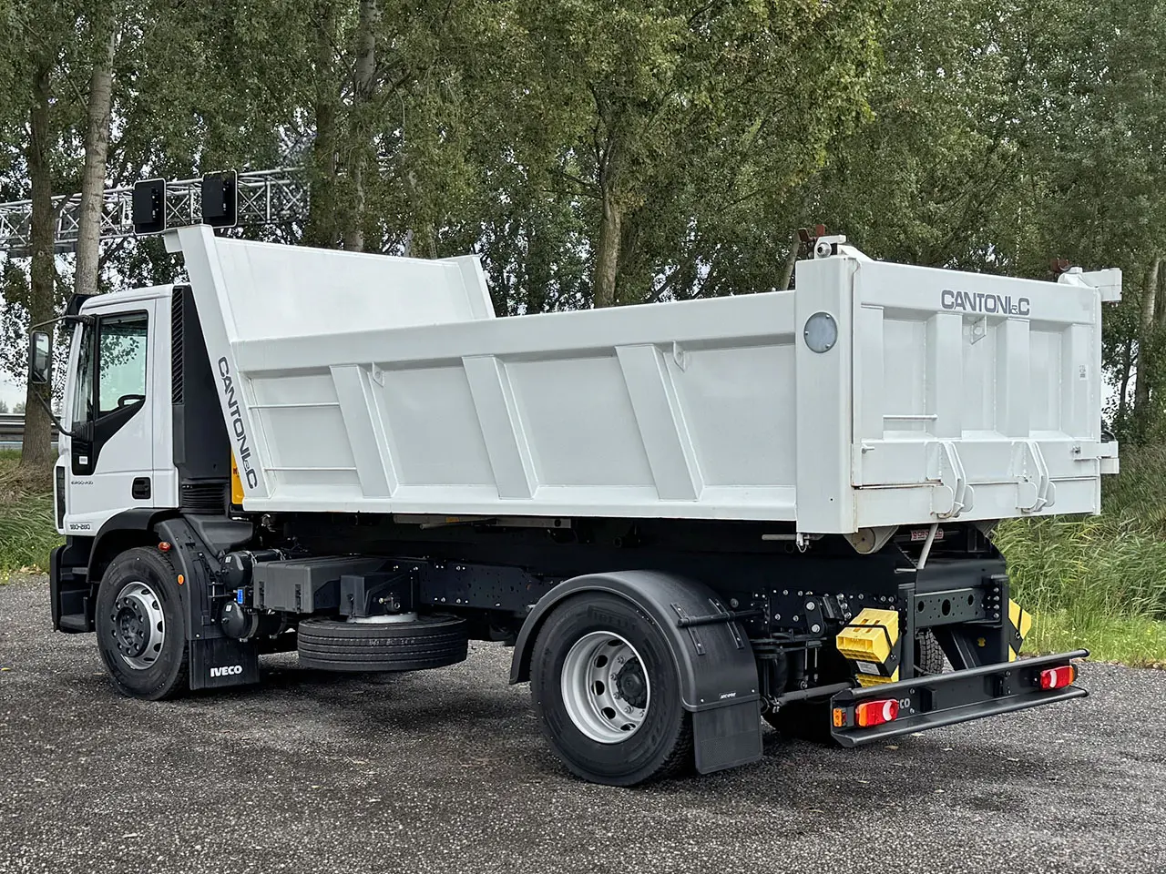 Iveco Eurocargo ML180E28 Tipper Truck 4x2 6