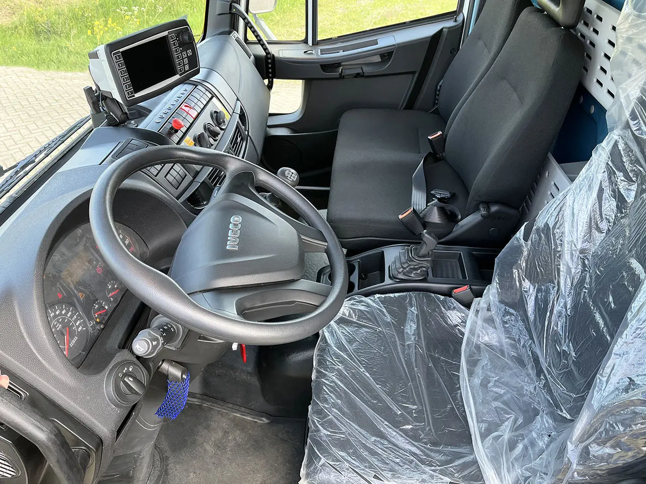 Iveco Eurocargo ML180E28 4x2 Water Tank Truck 7