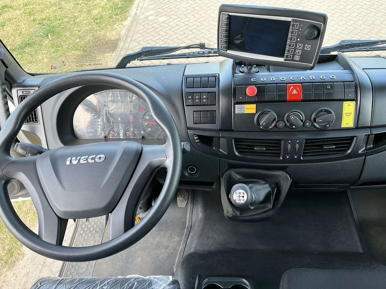 Iveco Eurocargo ML180E28 4x2 Water Tank Truck 9