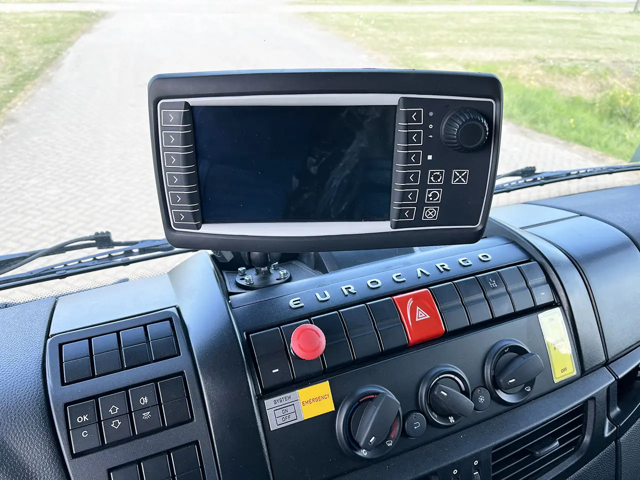 Iveco Eurocargo ML180E28 4x2 Water Tank Truck 10