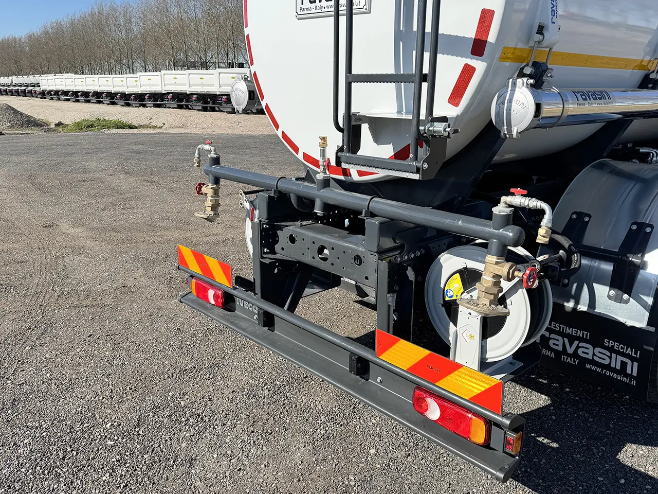 Iveco Eurocargo ML180E28 4x2 Water Tank Truck 13