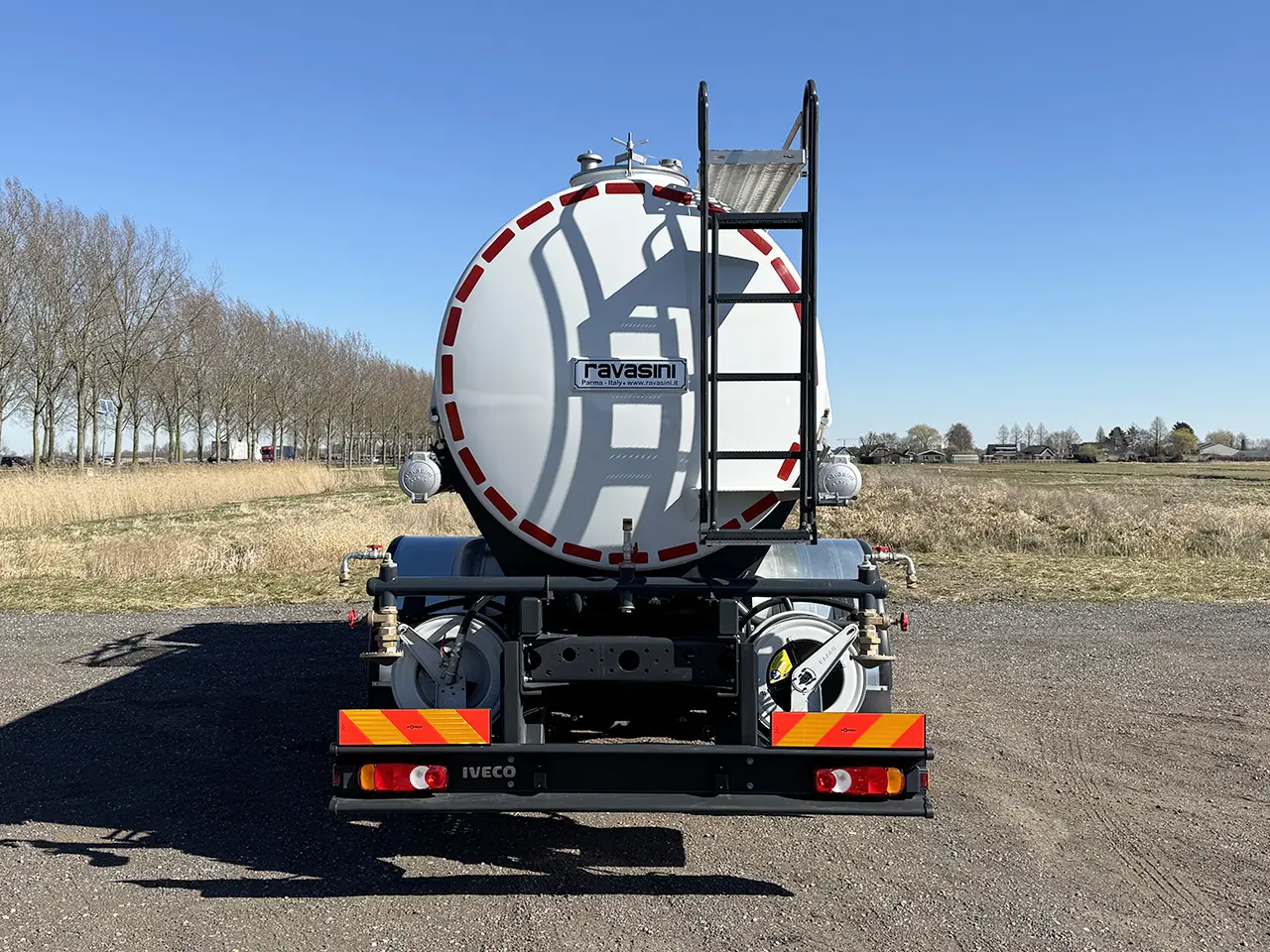 Iveco Eurocargo ML180E28 4x2 Water Tank Truck 18