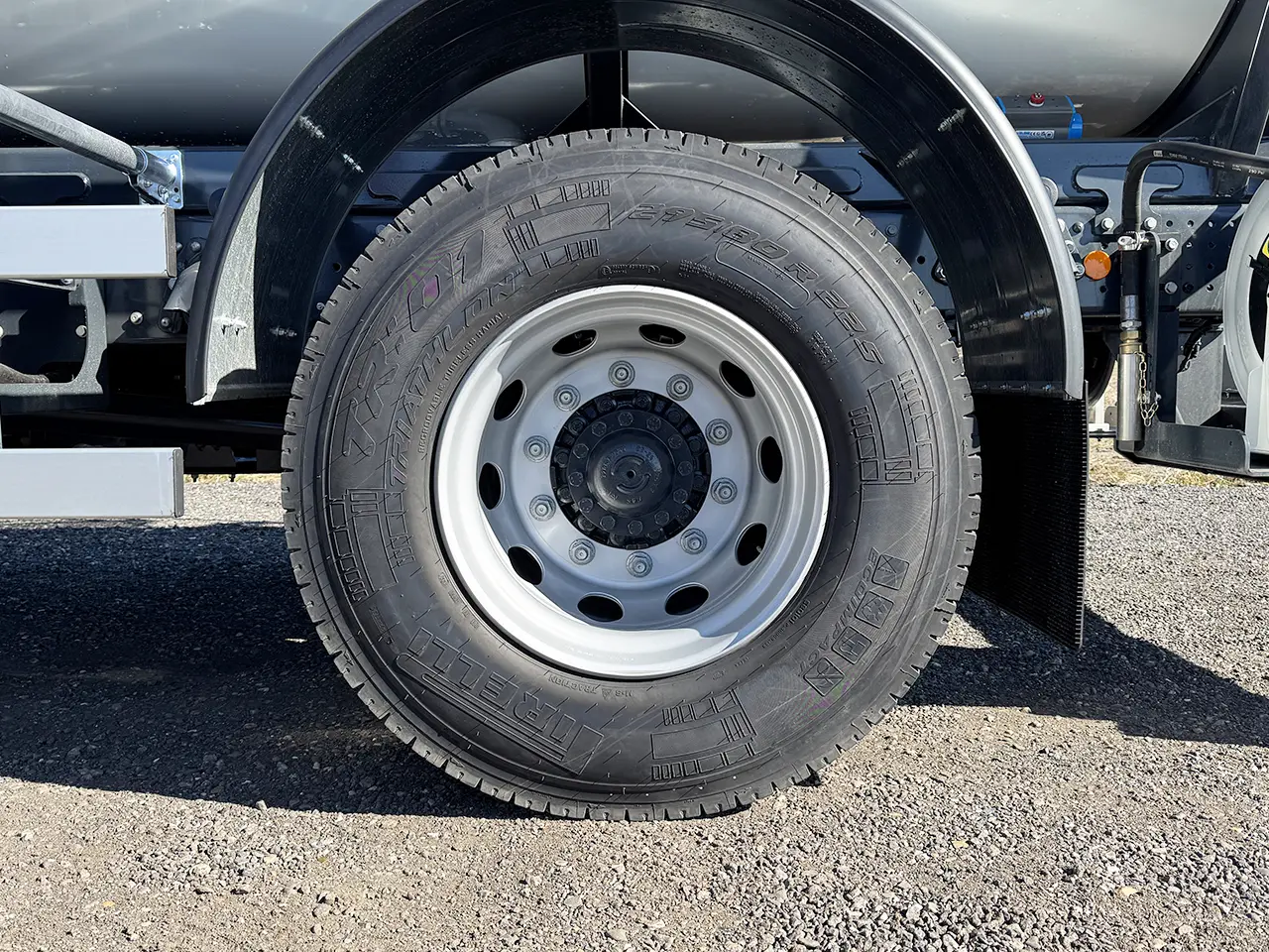 Iveco Eurocargo ML180E28 4x2 Water Tank Truck 22