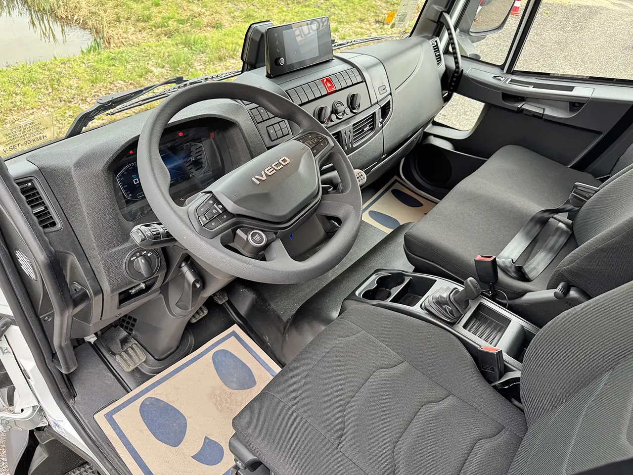 Iveco Eurocargo ML180E28 4x2 Camion citerne à eau 3