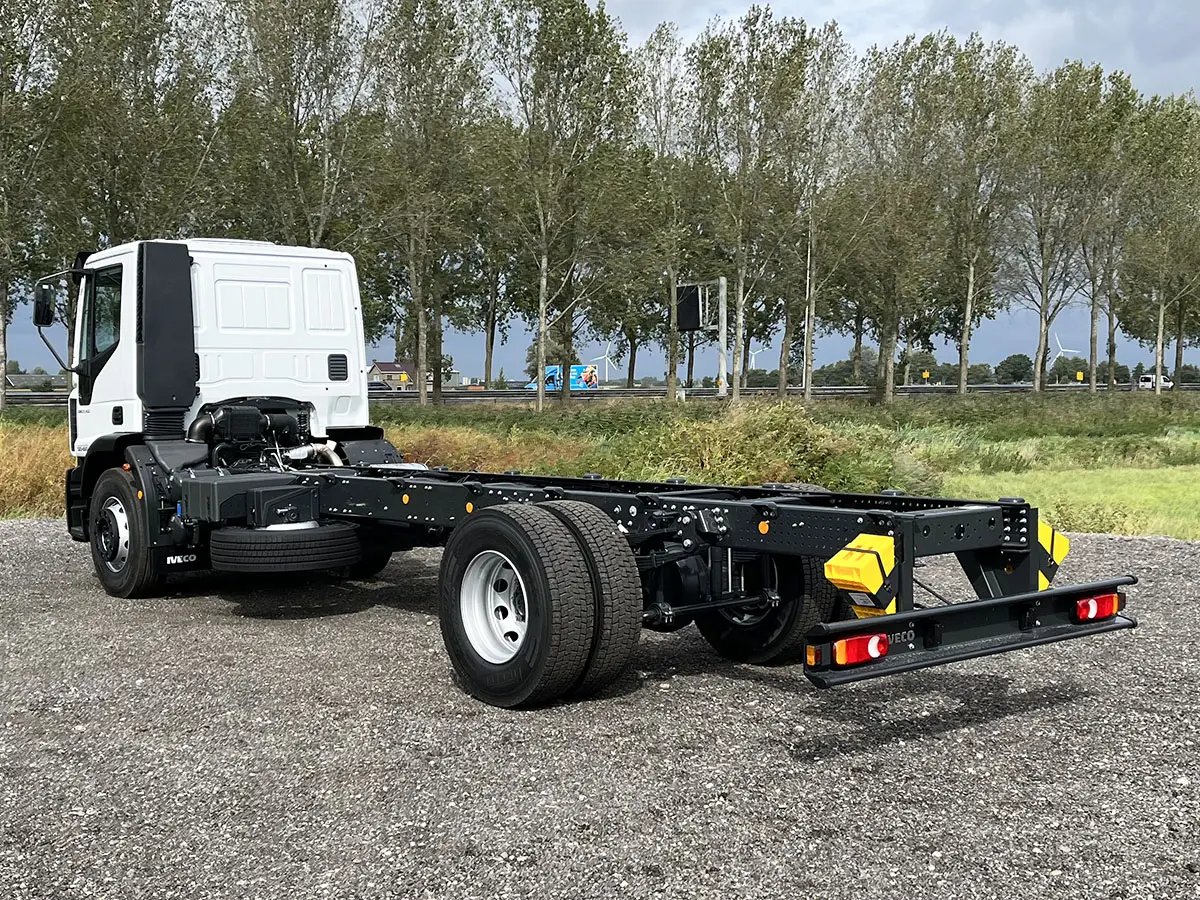 Iveco Eurocargo ML180E28-5175 Chassis Cabin 4x2 3