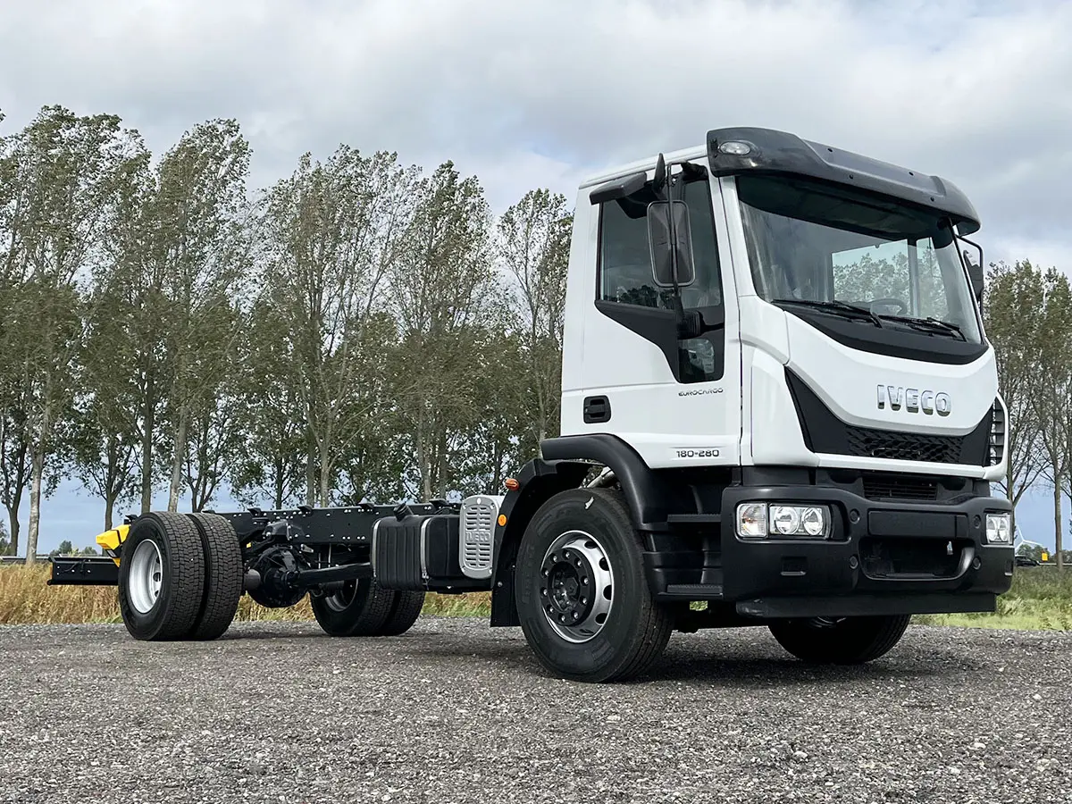 Iveco Eurocargo ML180E28-5175 4x2 Chassis Cabin 4