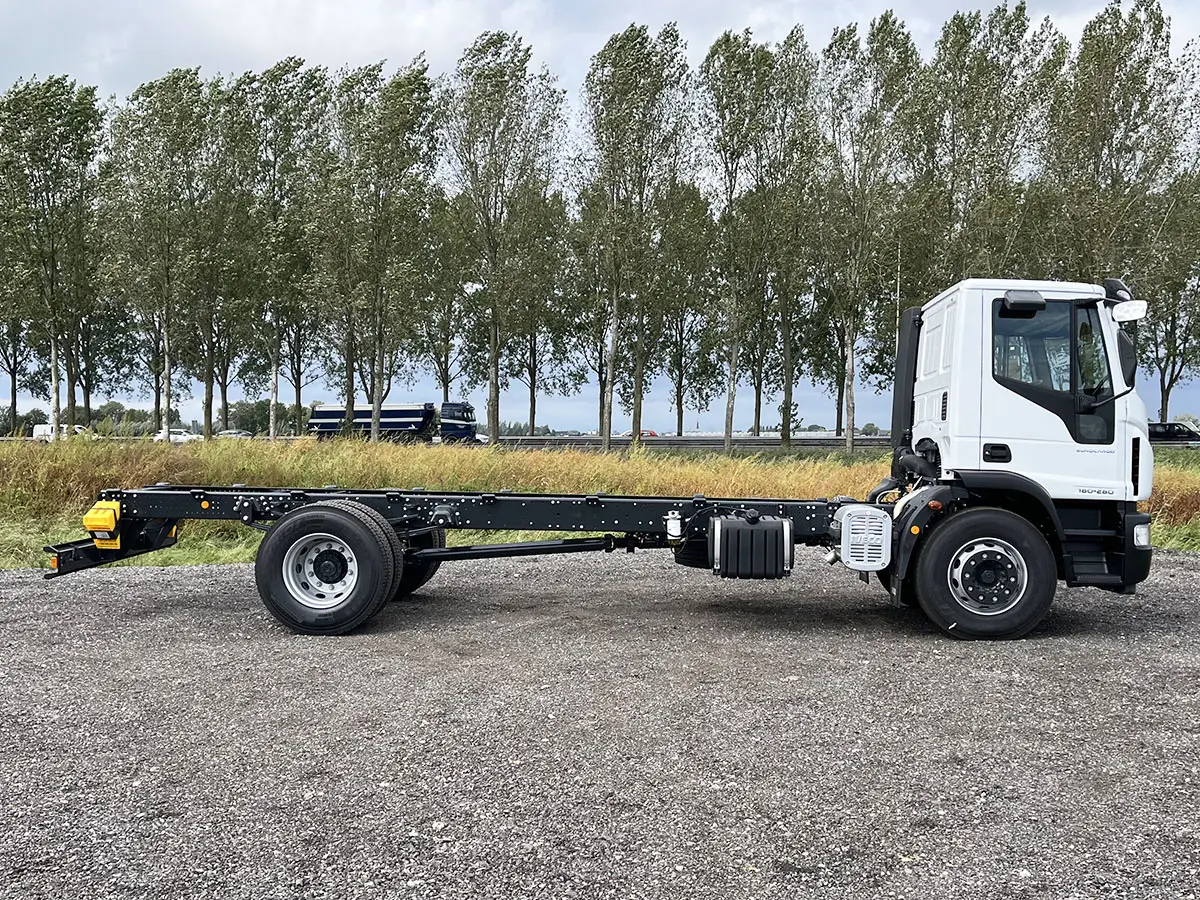 Iveco Eurocargo ML180E28-5175 4x2 Chassis Cabin 5