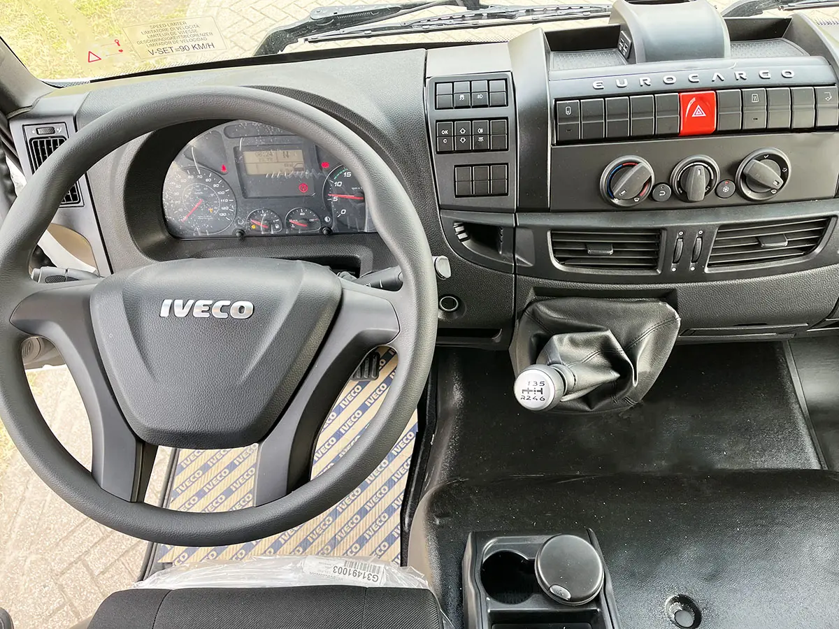 Iveco Eurocargo MLL120E25/P-5670 Chassis Cabin 4x2 10