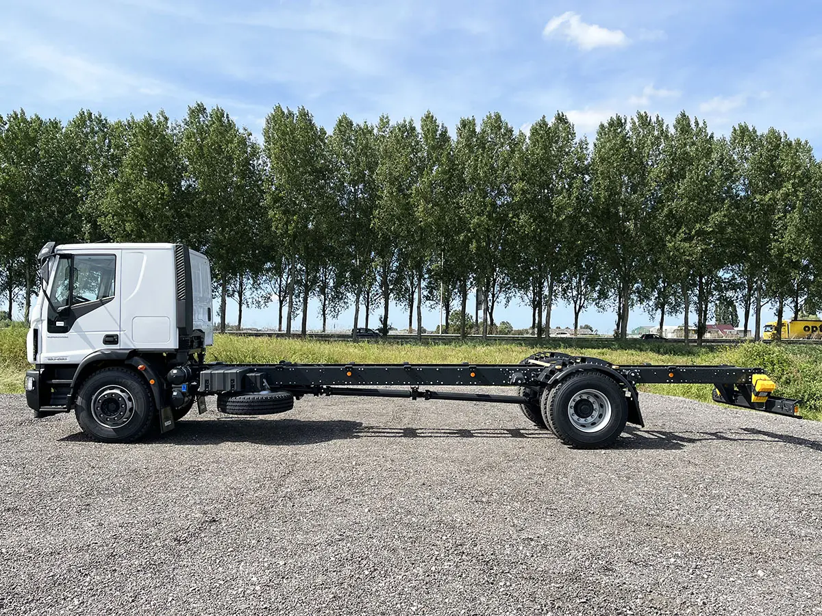 Iveco Eurocargo MLL180E28-6570 4x2 Chassis Cabin
