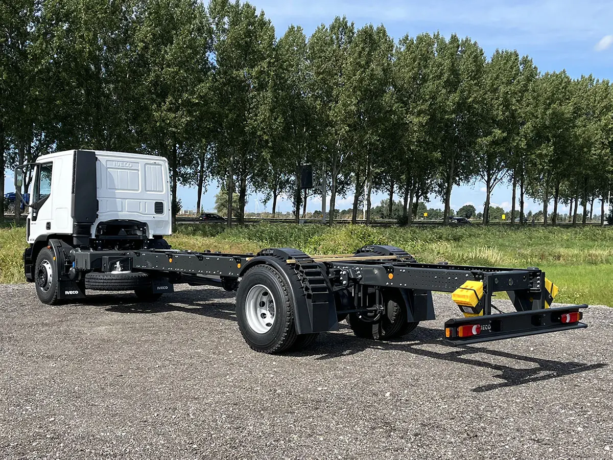 Iveco Eurocargo MLL180E28-6570 4x2 Châssis Cabine