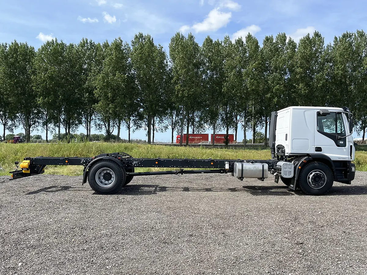 Iveco Eurocargo MLL180E28-6570 4x2 Chassis Cabin 5