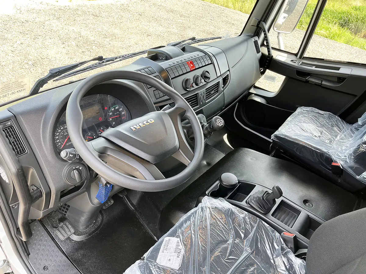 Iveco Eurocargo MLL180E28-6570 4x2 Chassis Cabin 8